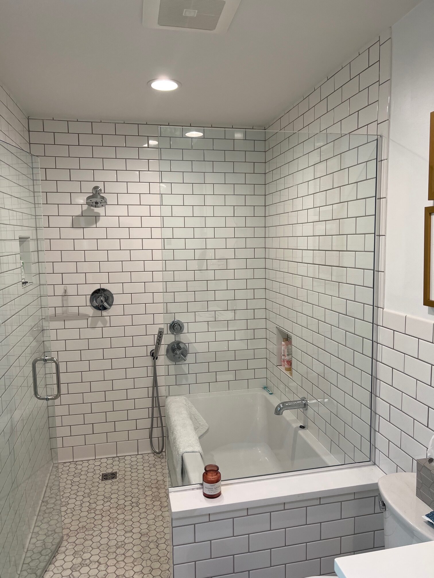 <a href="https://raybournconstructioncompany.com/projects/modern-bath/">Modern Bathroom Remodel</a>