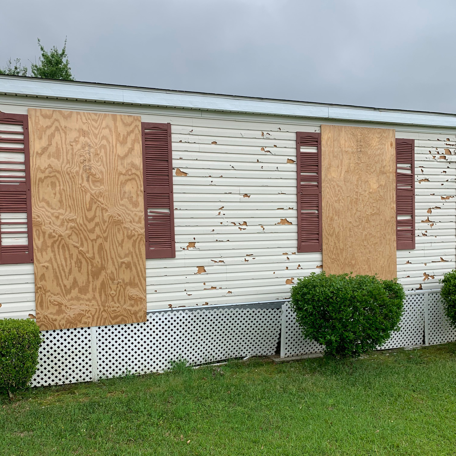 <a href="https://raybournconstructioncompany.com/projects/vinyl-siding-hail-damage-repair/">Restoring A Home After Hail Damage</a>